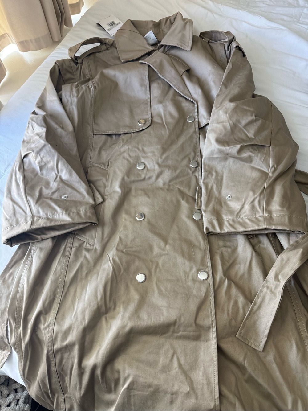 Nike Sportswear Airreverent Trench Coat in Khaki XS